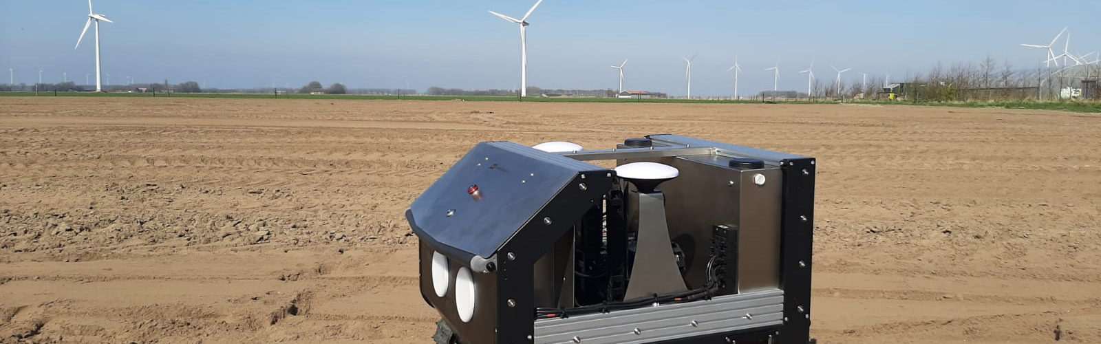 Aeres veldrobot header