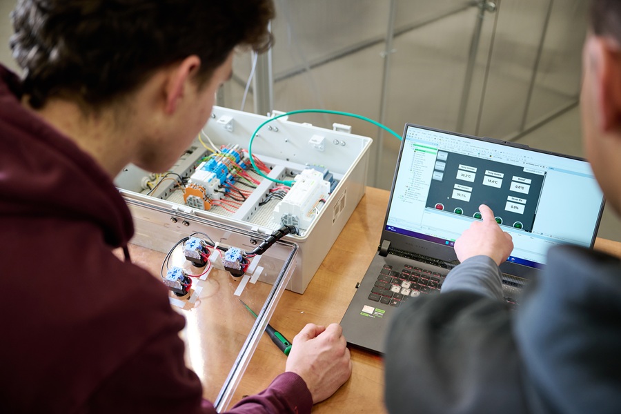 Studenten Aeres Agri Innovation Campus thumb