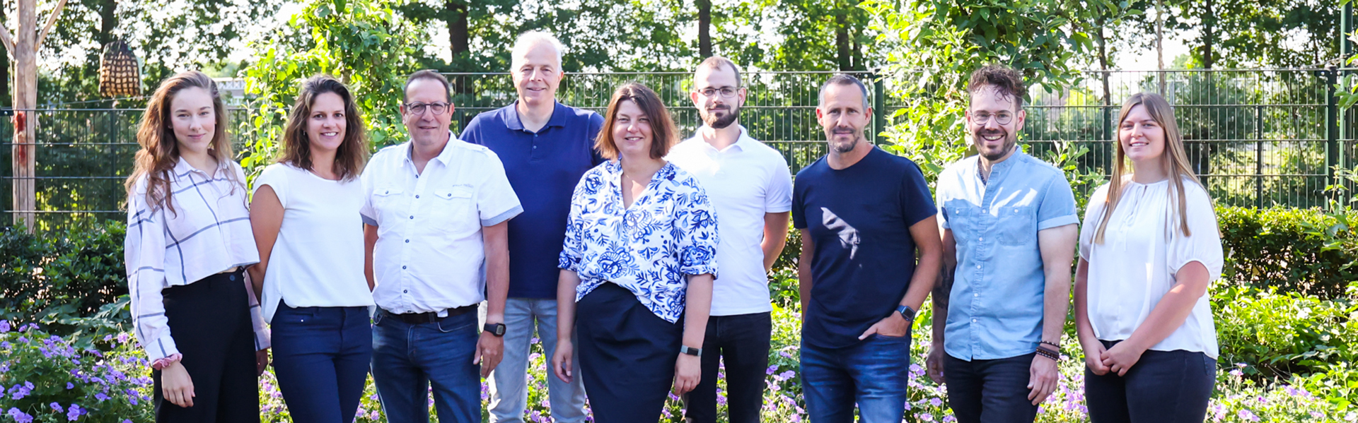 Sara Albone te midden van de leden van practoraat Dierenwelzijn en -gezondheid